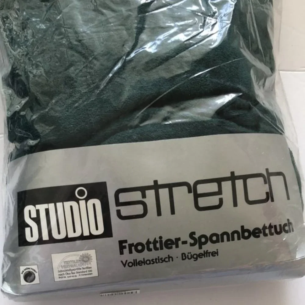 Studio fitted sheet mesh queen green new